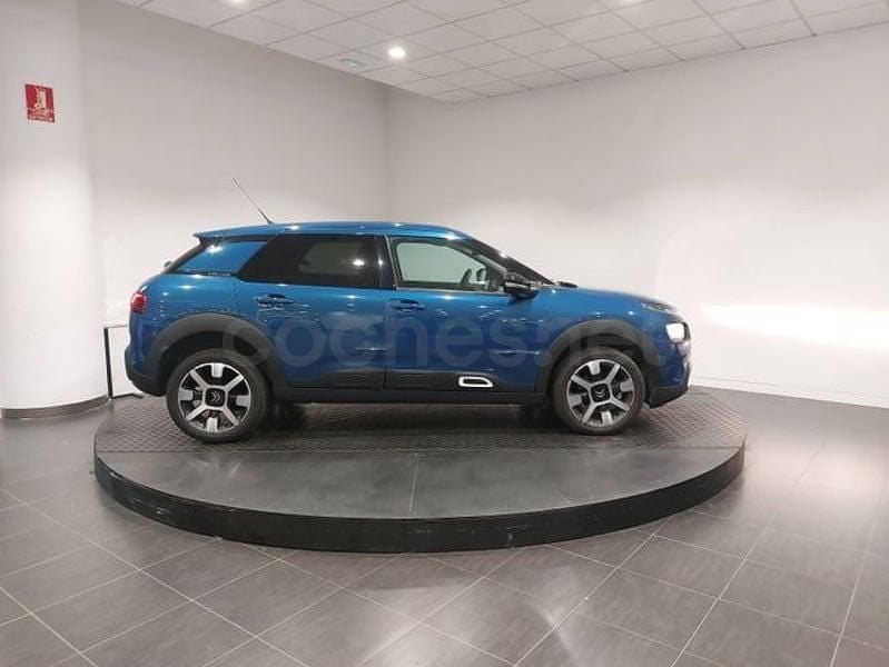 Käytetty Citroën C4 PureTech 110 HP (80 kW) 2019 Sininen Sedan