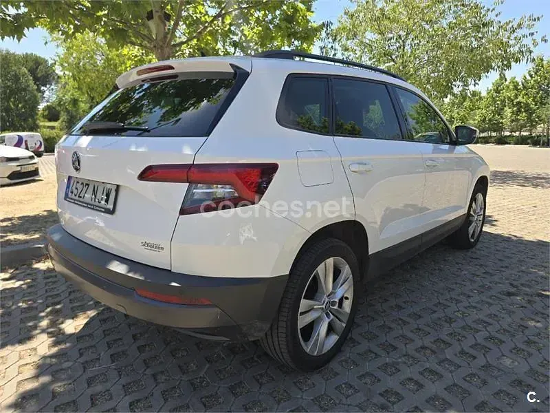 Usado Skoda Karoq Ambition 115 CV (84 kW) 2019 Blanco SUV