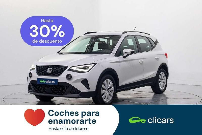Usado Seat Arona Style 110 CV (80 kW) 2022 Blanco SUV
