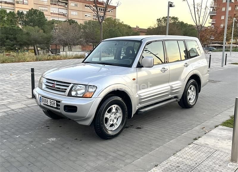 Usado Mitsubishi Montero 165 CV (121 kW) 2001 Gris / plata SUV