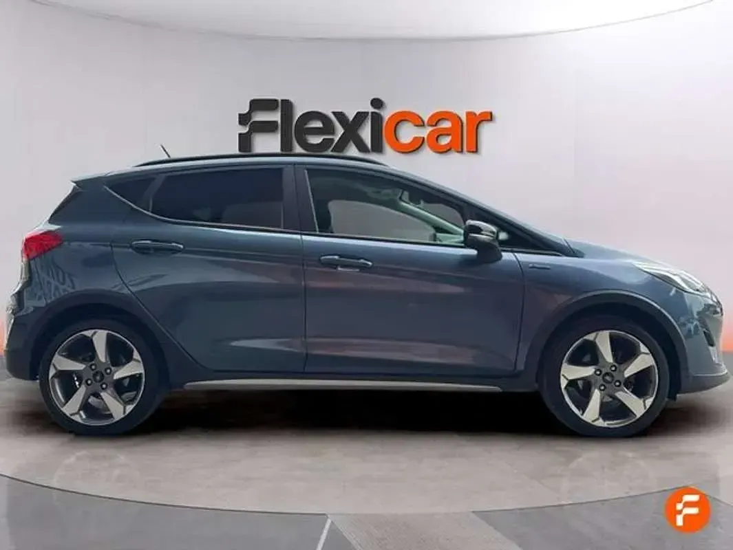 Usado Ford Fiesta Active 101 HP (74 kW) 2019 Azul Citadino