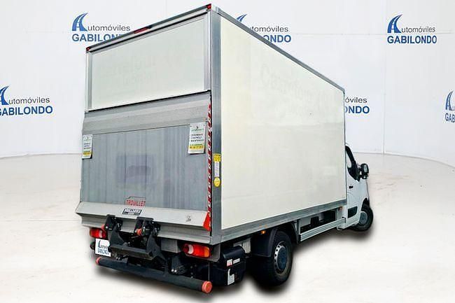 Usado Renault Master 145 CV (106 kW) 2023 Blanco Monovolumen