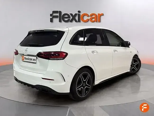 Usado Mercedes B200 150 CV (110 kW) 2021 Blanco Utilitario