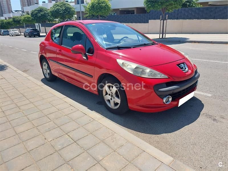 Rojo Usado 2008 Peugeot 207 Sport Berlina | 3500 € (Buen precio) - Imagen 1/4