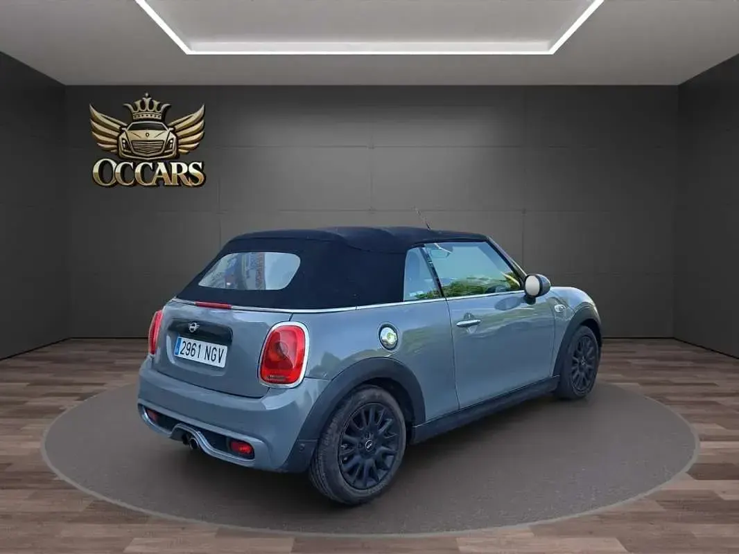 Usado Mini John Cooper Works Cabriolet 231 CV (169 kW) 2019 Gris Descapotable