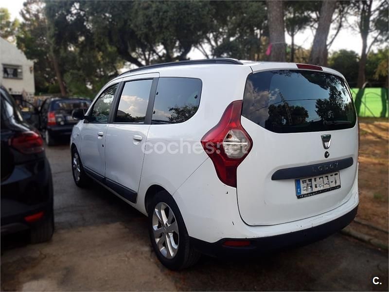 Usado Dacia Lodgy Ambiance 107 CV (78 kW) 2014 Blanco Monovolumen