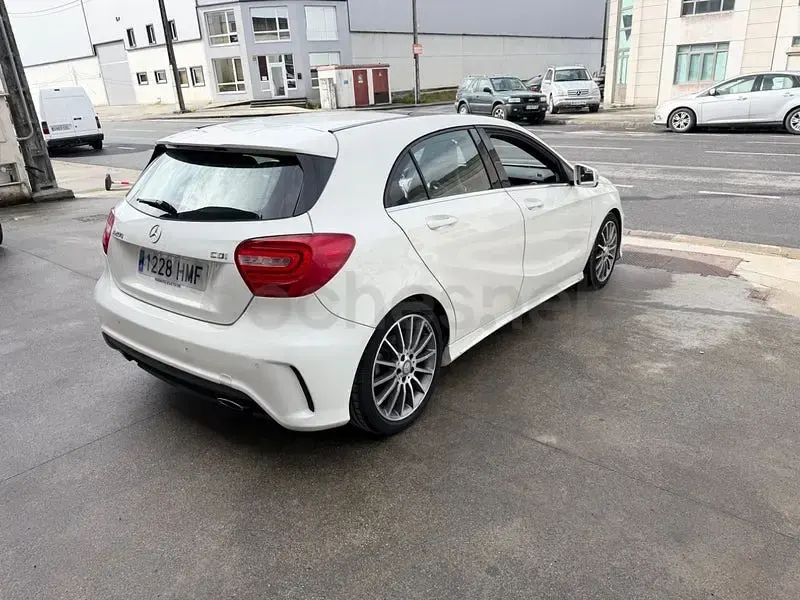 Usado Mercedes A200 AMG 136 CV (100 kW) 2013 Blanco Berlina