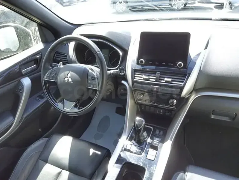 Usado Mitsubishi Eclipse Cross 188 CV (138 kW) 2023 Blanco SUV