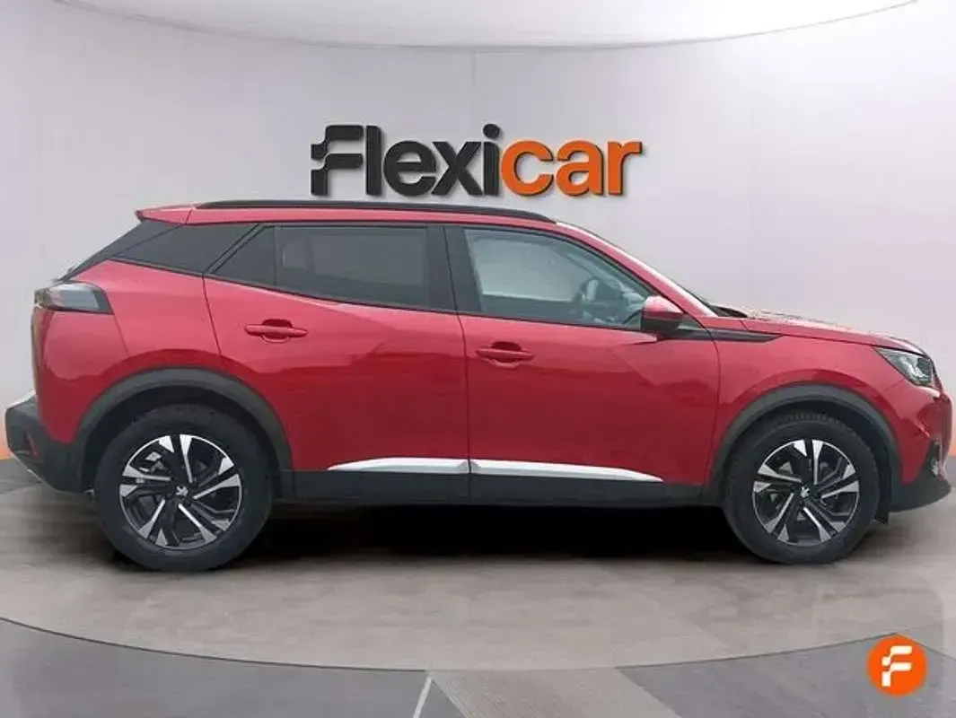 Usado Peugeot 2008 Allure 101 CV (74 kW) 2021 Burdeos SUV