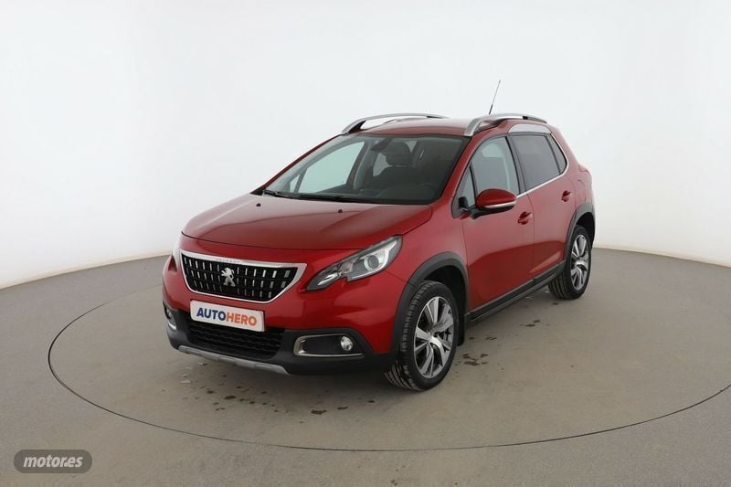 Rojo Usado 2016 Peugeot 2008 Allure SUV | 11.299 € (Precio justo) - Imagen 1/3