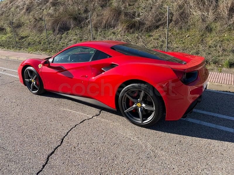 Usado Ferrari 488 670 CV (492 kW) 2015 Rojo Coupe