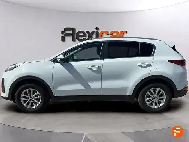 Usado Kia Sportage Plus 132 CV (97 kW) 2019 Blanco SUV