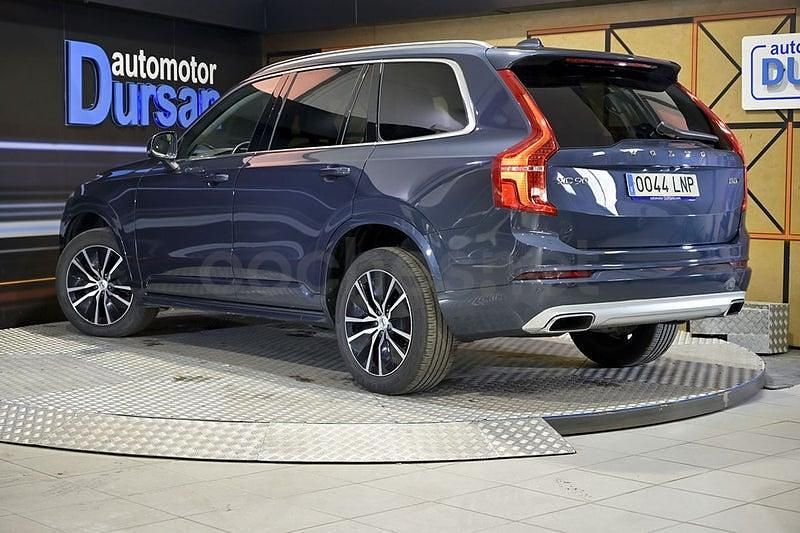 Usado Volvo XC90 Momentum 250 CV (183 kW) 2021 Gris / plata SUV