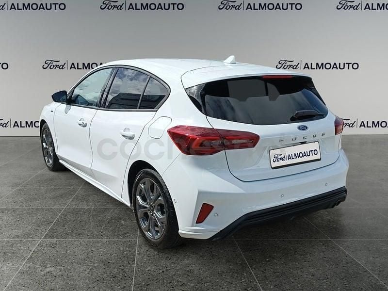 Usado Ford Focus ST-Line 125 HP (91 kW) 2024 Branco Sedan