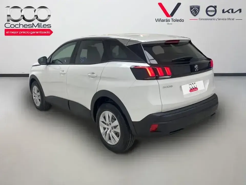 Usado Peugeot 3008 Active 130 CV (95 kW) 2023 Blanco SUV