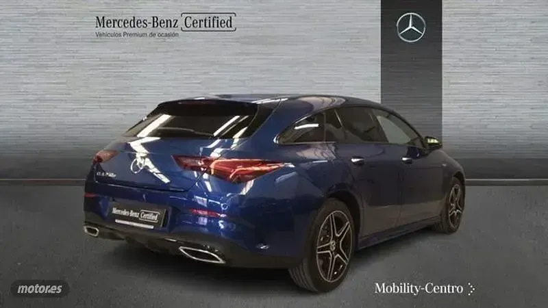 Usado Mercedes CLA250e 217 CV (159 kW) 2025 Azul Coupe