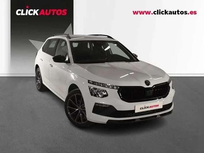 Usado Skoda Kamiq Sport 116 CV (85 kW) 2025 Blanco SUV