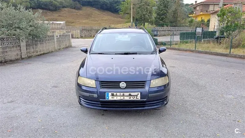 Usado Fiat Stilo Dynamic 115 CV (84 kW) 2003 Azul Familiar