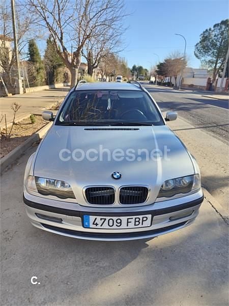 Gris / plata Usado 2001 BMW 320 Familiar | 2490 € (Precio justo) - Imagen 1/4