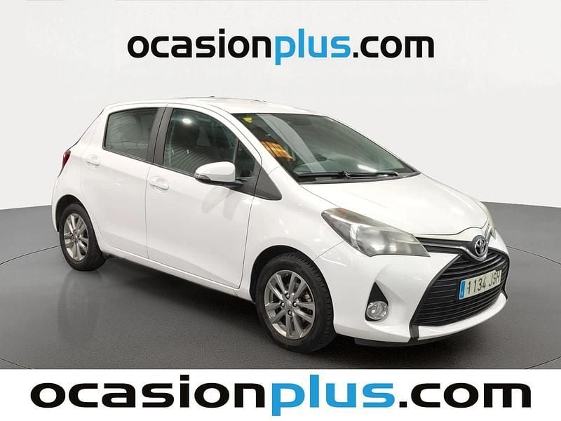 Usado Toyota Yaris City 69 CV (50 kW) 2016 Blanco Utilitario
