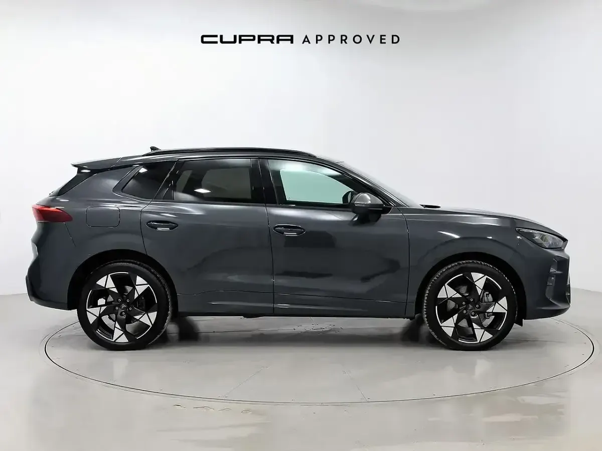 Usado Cupra Terramar 204 CV (150 kW) 2025 Gris SUV