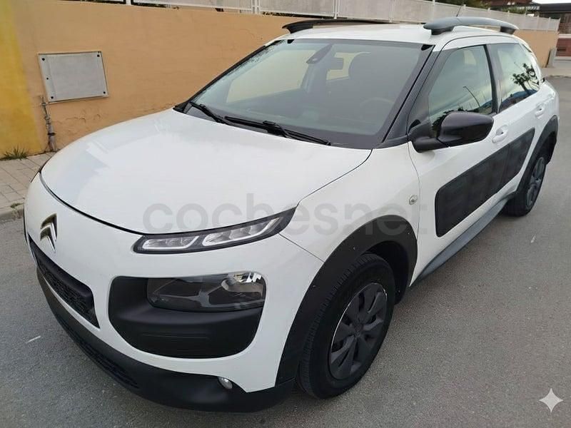 Usado Citroën C4 Feel 100 CV (73 kW) 2016 Blanco Berlina