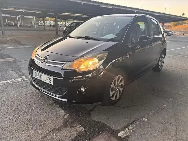 Usado Citroën C3 PureTech 68 CV (50 kW) 2015 Negro Utilitario
