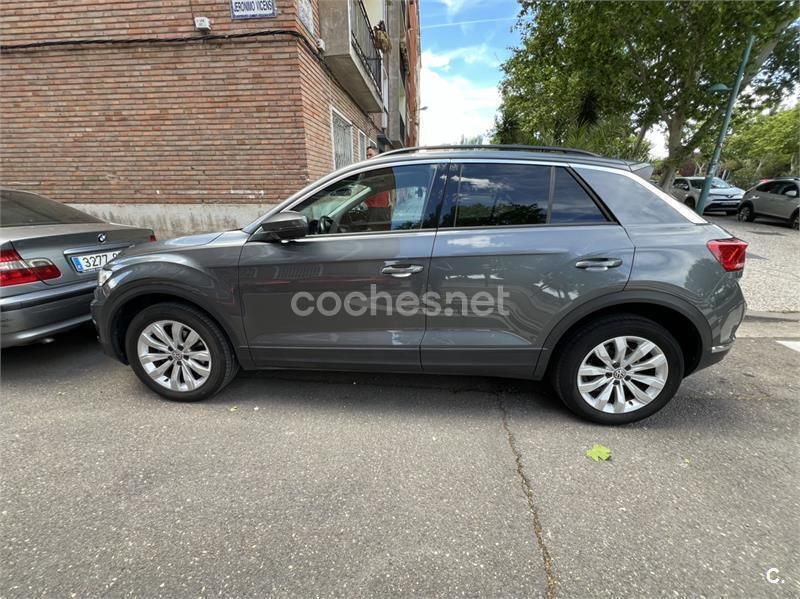 Gris / plata Usado 2019 VW T-Roc Sportline SUV | 19.500 € (Un poco caro) - Imagen 1/4