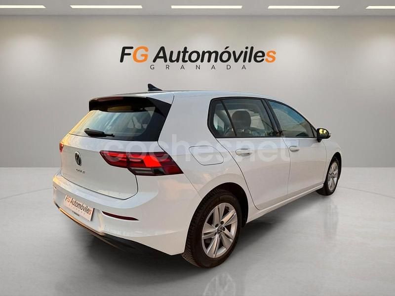 Usado VW Golf VIII 115 CV (84 kW) 2021 Blanco Berlina