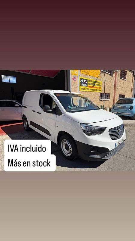Usado Opel Combo 102 HP (75 kW) 2021 Branco Monovolume