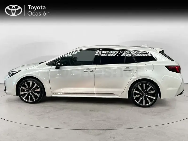 Usado Toyota Corolla Edition 140 CV (102 kW) 2026 Blanco Familiar