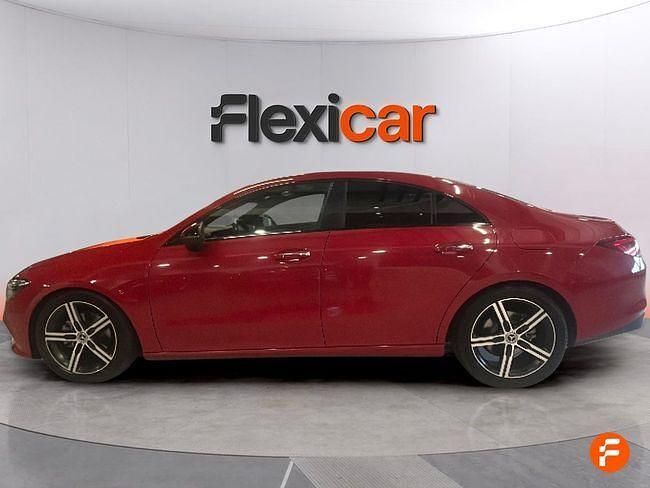 Usado Mercedes CLA200 163 CV (119 kW) 2019 Rojo Berlina