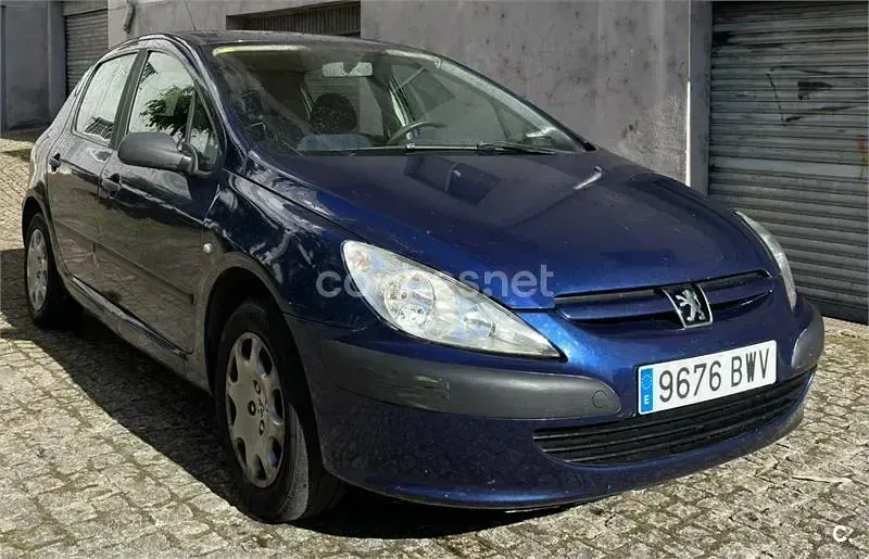 Usado Peugeot 307 90 CV (66 kW) 2003 Azul Berlina