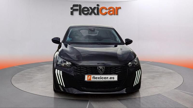 Usado Peugeot 208 Allure 102 CV (75 kW) 2024 Negro Utilitario