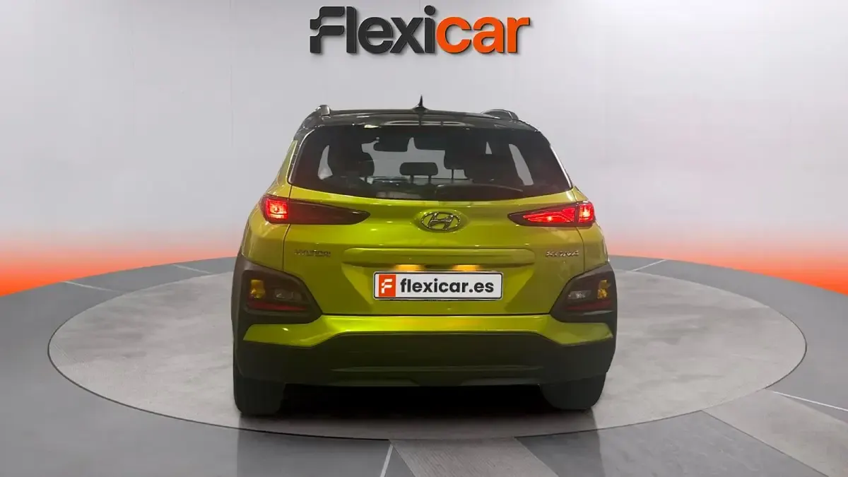 Usado Hyundai Kona 120 CV (88 kW) 2018 Verde SUV