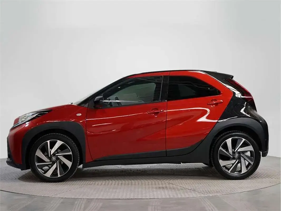 Usado Toyota Aygo X Edition 72 CV (52 kW) 2022 SUV