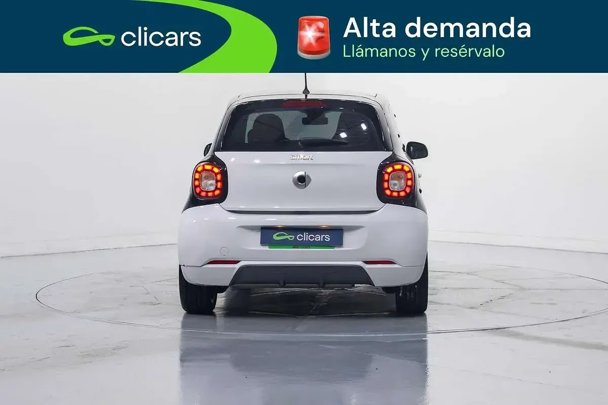 Usado Smart ForFour Passion 90 CV (66 kW) 2019 Blanco Utilitario