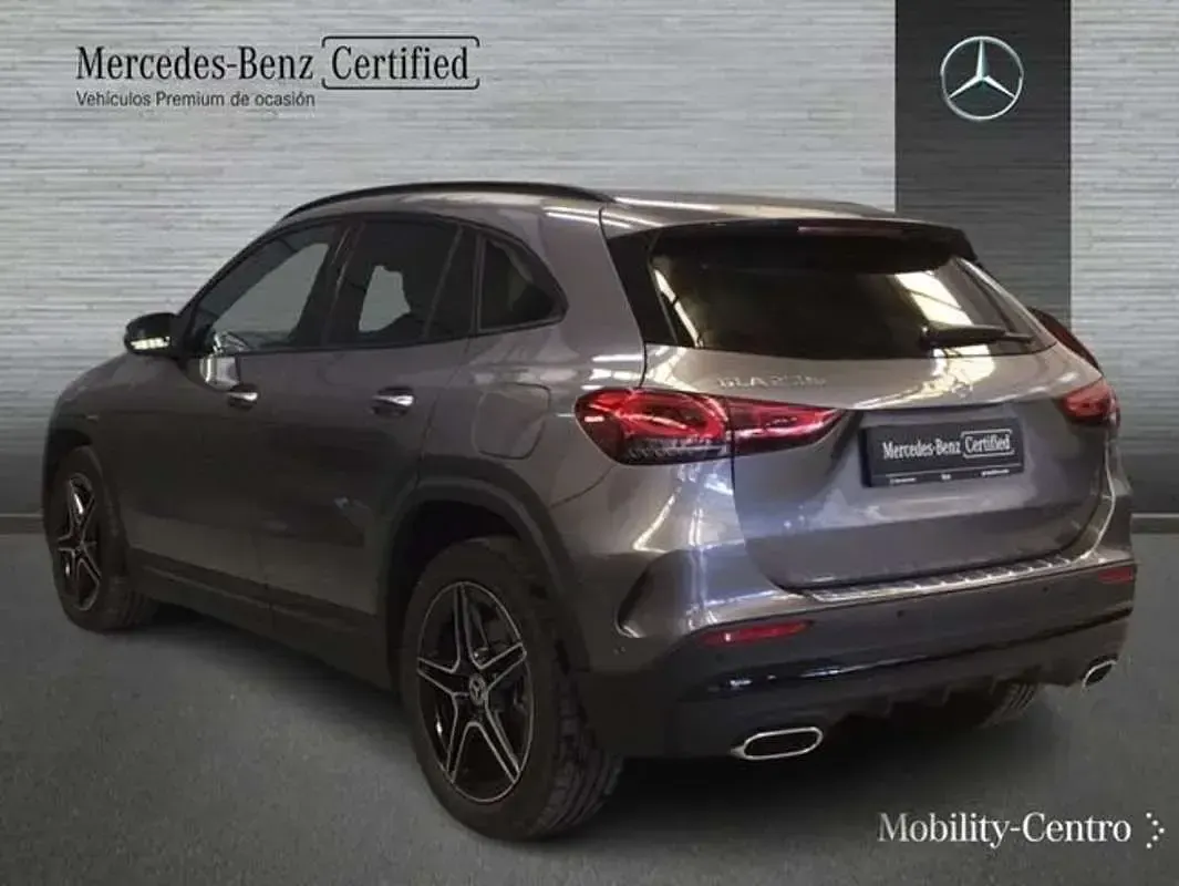 Usado Mercedes GLA250 218 CV (160 kW) 2022 Gris SUV
