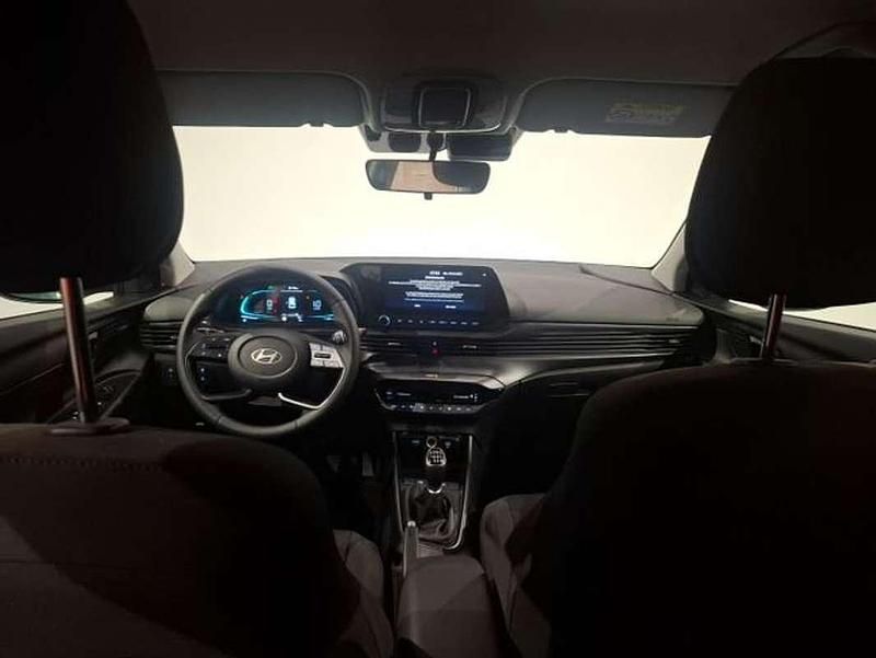 Usado Hyundai Bayon 101 CV (74 kW) 2025 Negro SUV