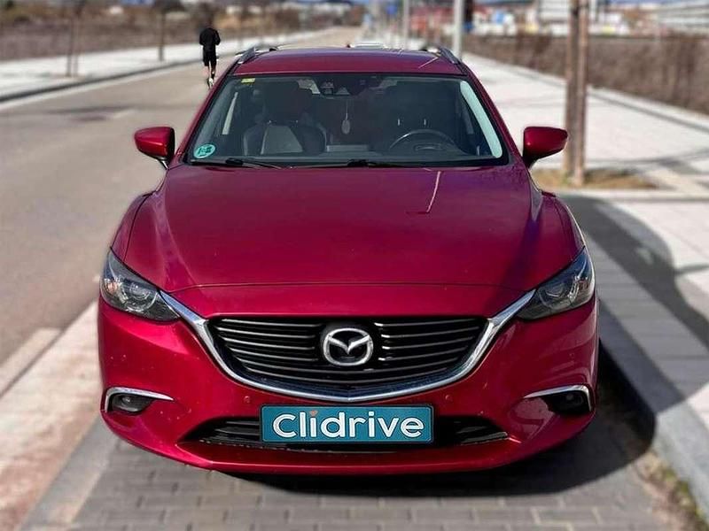 Usado Mazda 6 Luxury 150 CV (110 kW) 2016 Rojo Familiar