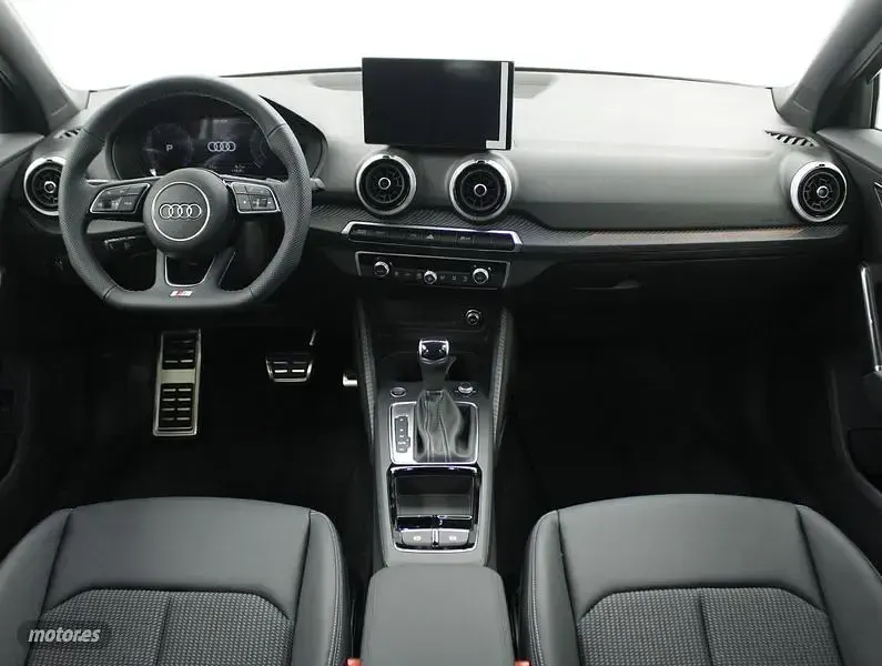 Nuevo Audi Q2 Black Edition 150 CV (110 kW) 2026 Gris SUV