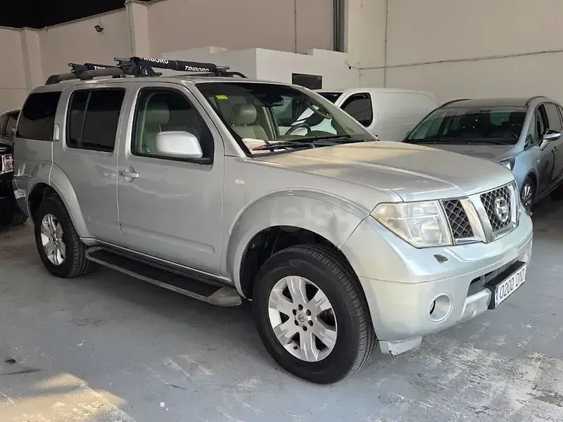 Usado Nissan Pathfinder 171 CV (125 kW) 2006 Gris / plata SUV