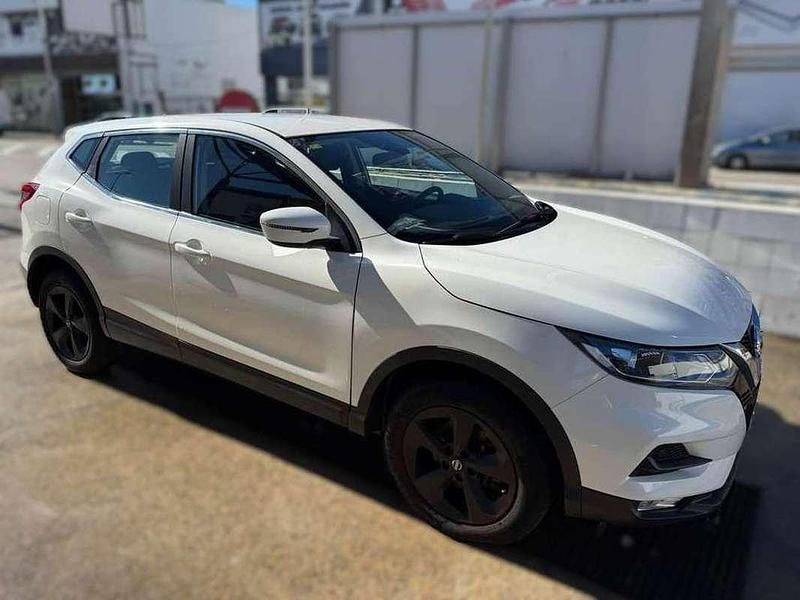 Usado Nissan Qashqai Visia 116 CV (85 kW) 2017 Blanco SUV