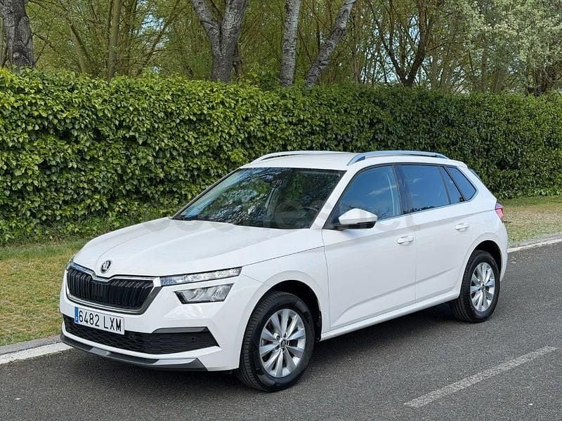 Usado Skoda Kamiq Active 110 CV (80 kW) 2022 Blanco SUV