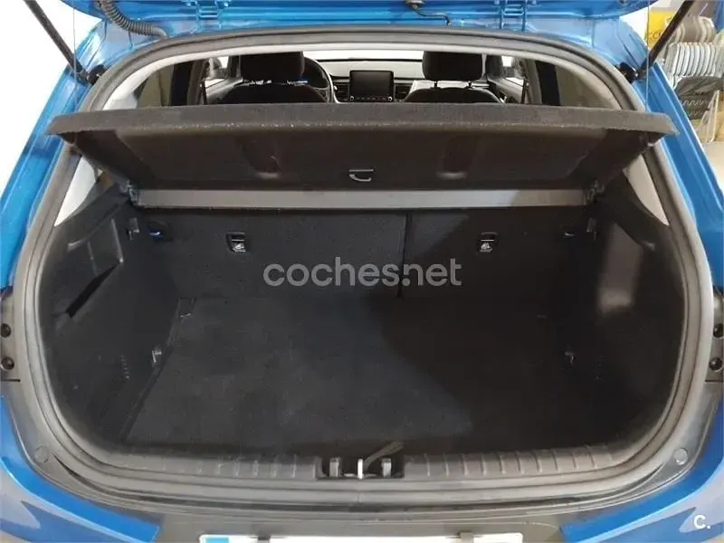 Usado Kia Stonic 100 CV (73 kW) 2021 Azul SUV