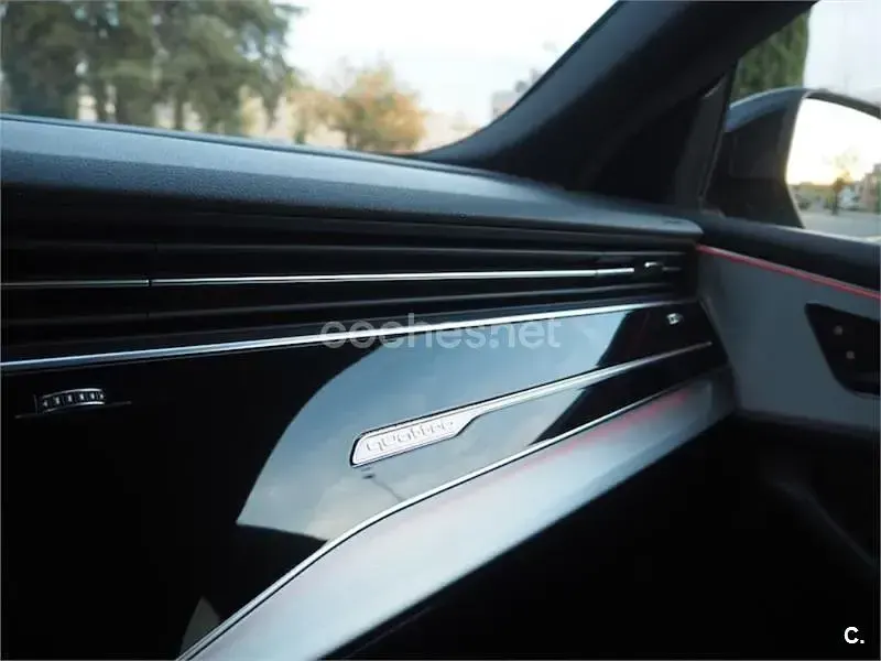 Usado Audi Q8 Competition 462 CV (339 kW) 2021 Blanco SUV