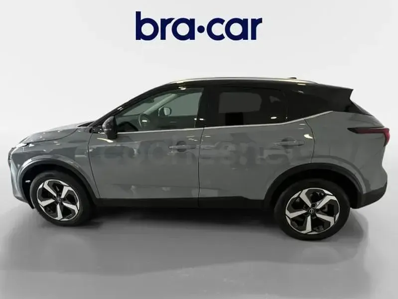 Usado Nissan Qashqai N-Connecta 158 CV (116 kW) 2024 Gris / plata SUV
