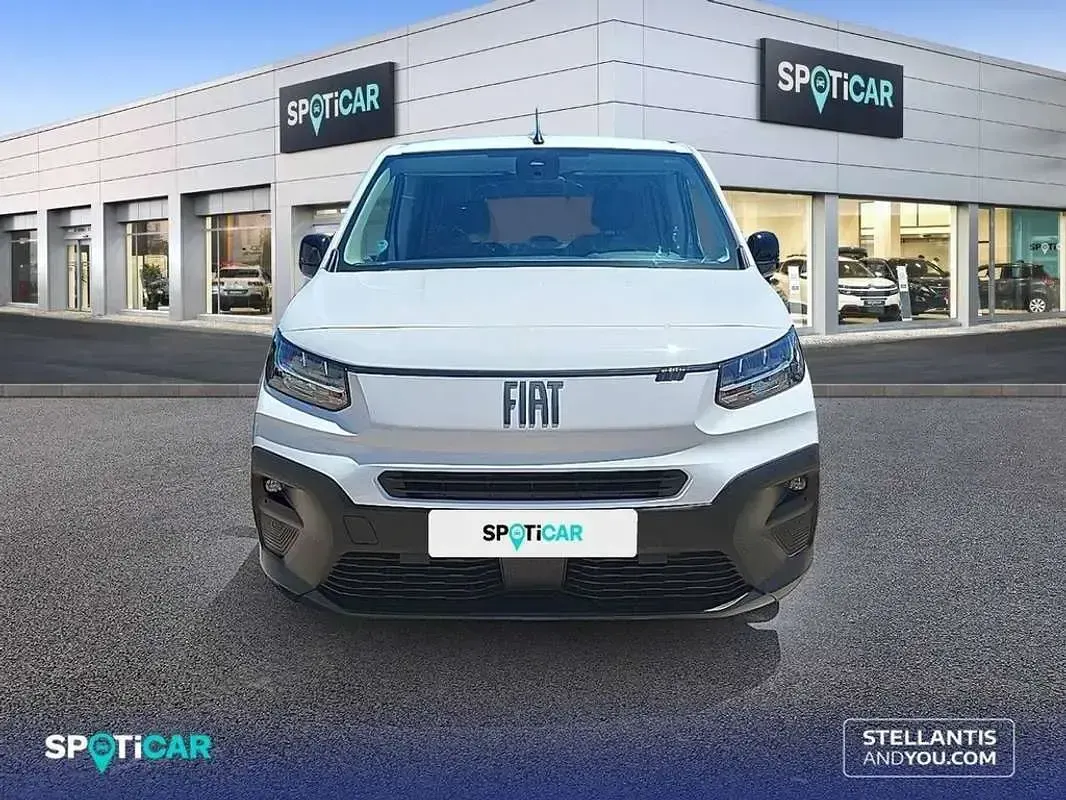 Używany Fiat Doblò 101 KM (74 kW) 2025 Biały Minivan