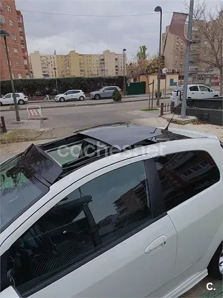 Usado Fiat Punto Evo Sport 95 CV (69 kW) 2010 Blanco Utilitario