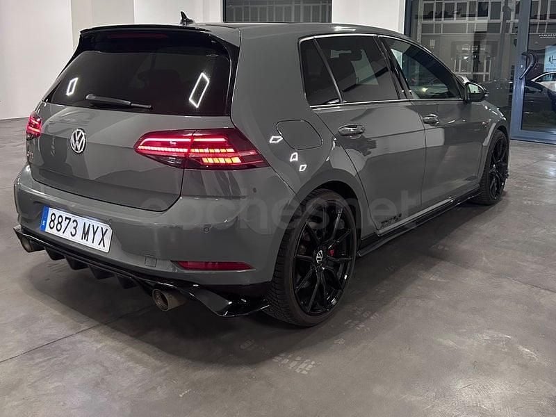 Usado VW Golf VII GTI 290 CV (213 kW) 2019 Gris / plata Berlina